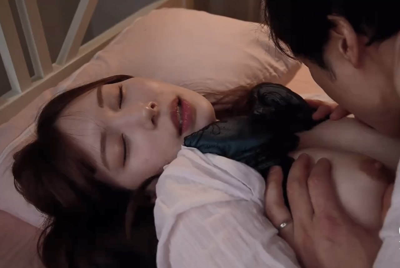 女t恤欧美长袖_观看免费无删减完整版